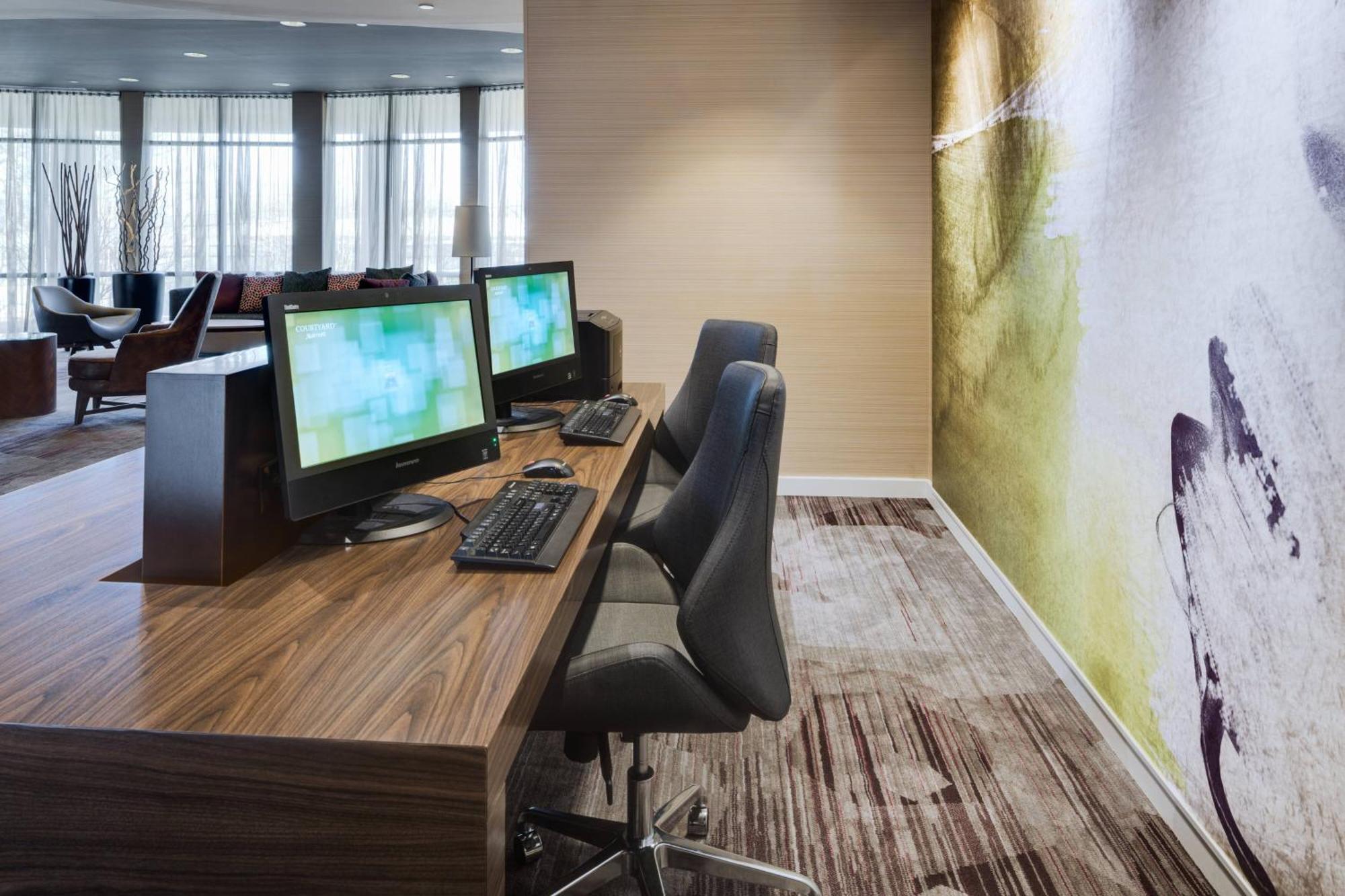 Отель Courtyard By Marriott Providence Уорик Экстерьер фото